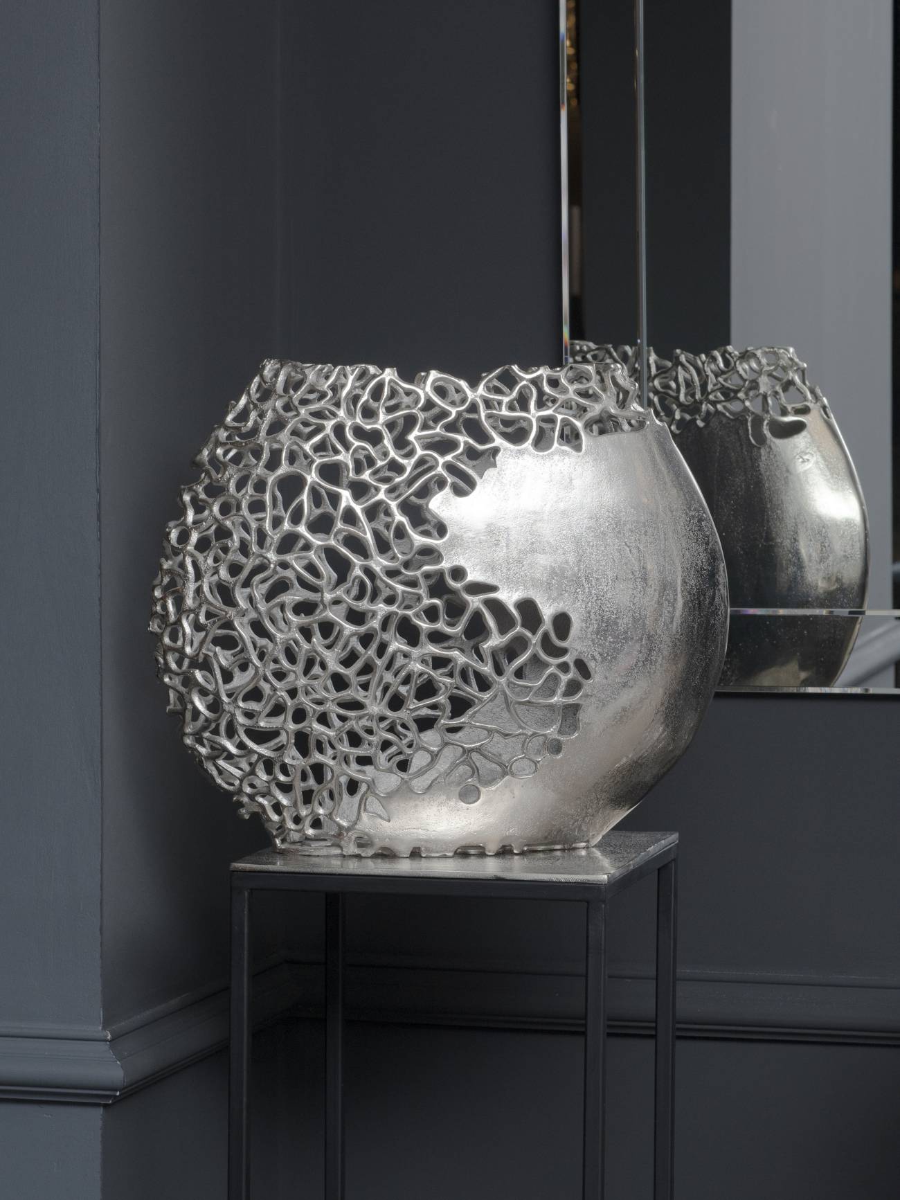 Apo Coral Aluminium Ellipse Vase