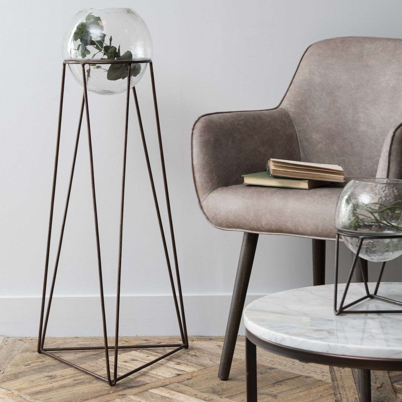 Bersa Floor Standing Fishbowl Planter with Aged Copper Base