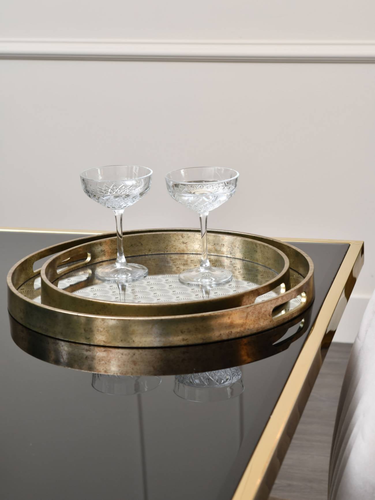 Deco scallop Antique Gold Set Of 2 Trays