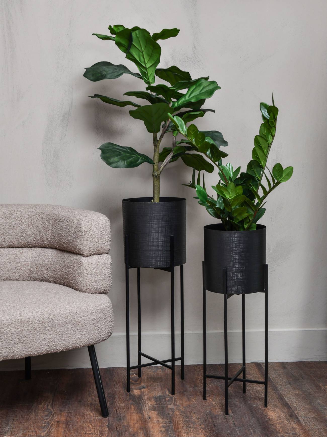 Clyde Floor Standing Matt Black Set of 2 Planters