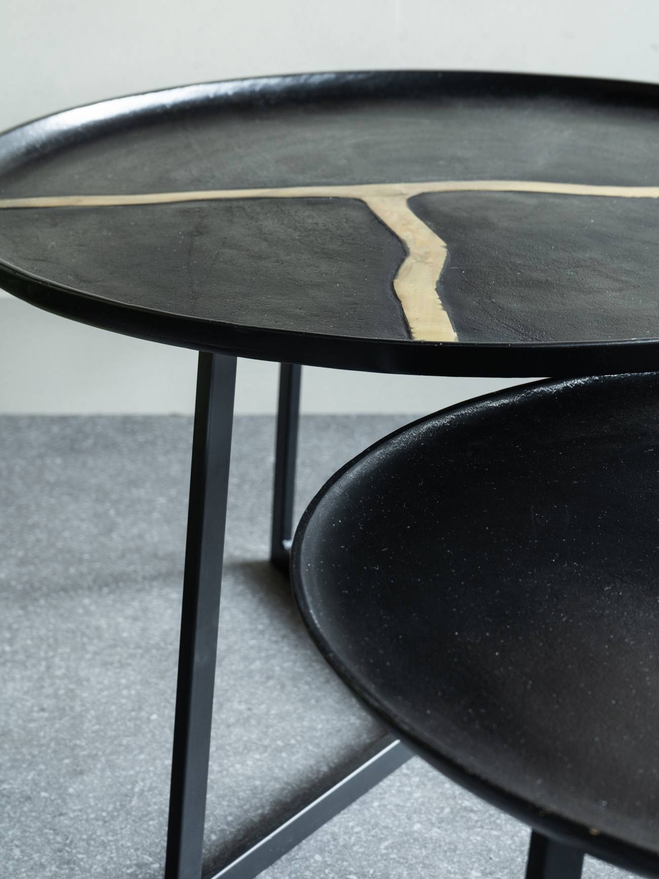 Arizona Set of Two Textured Aluminium Coffee Tables