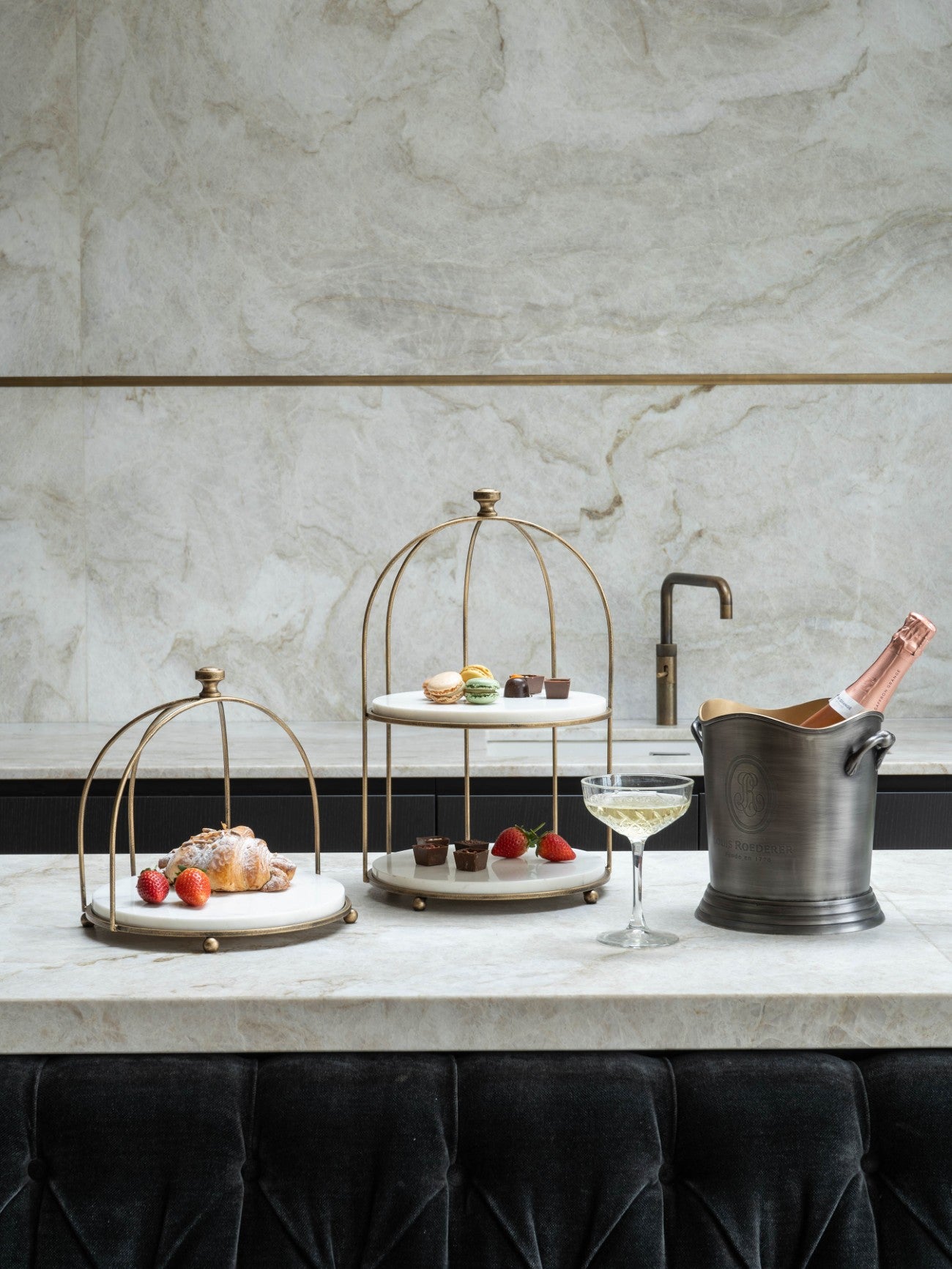 Belvedere Aged Gold One Tiered Stand