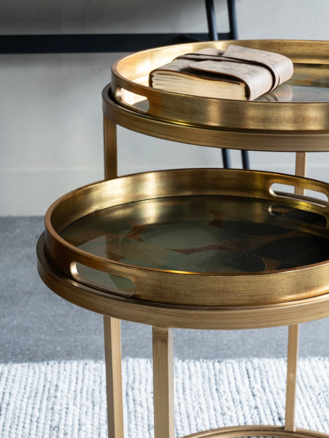 Retro Pattern Set of 2 Side Tray Tables