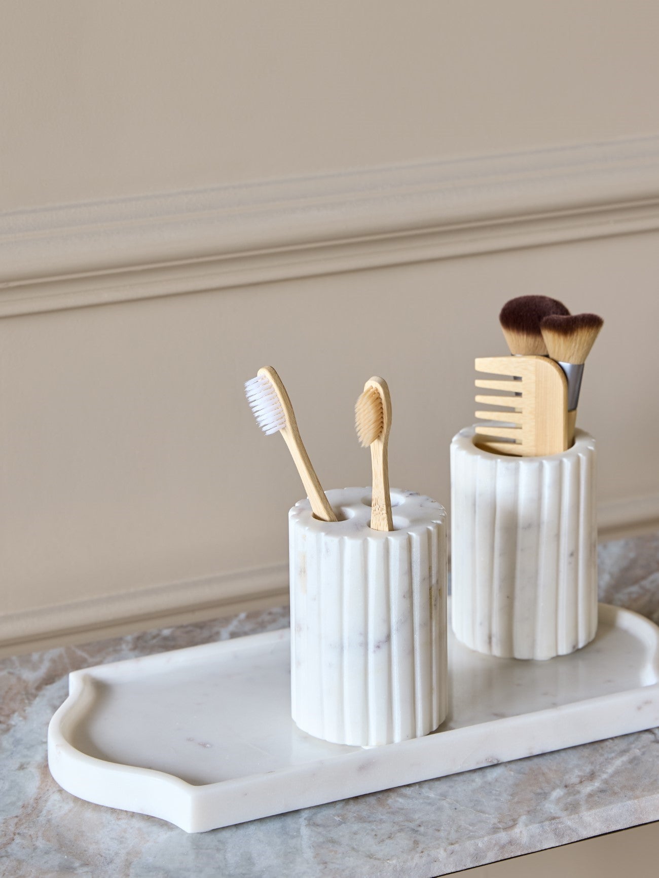 Amara White Marble Toothbrush Holder