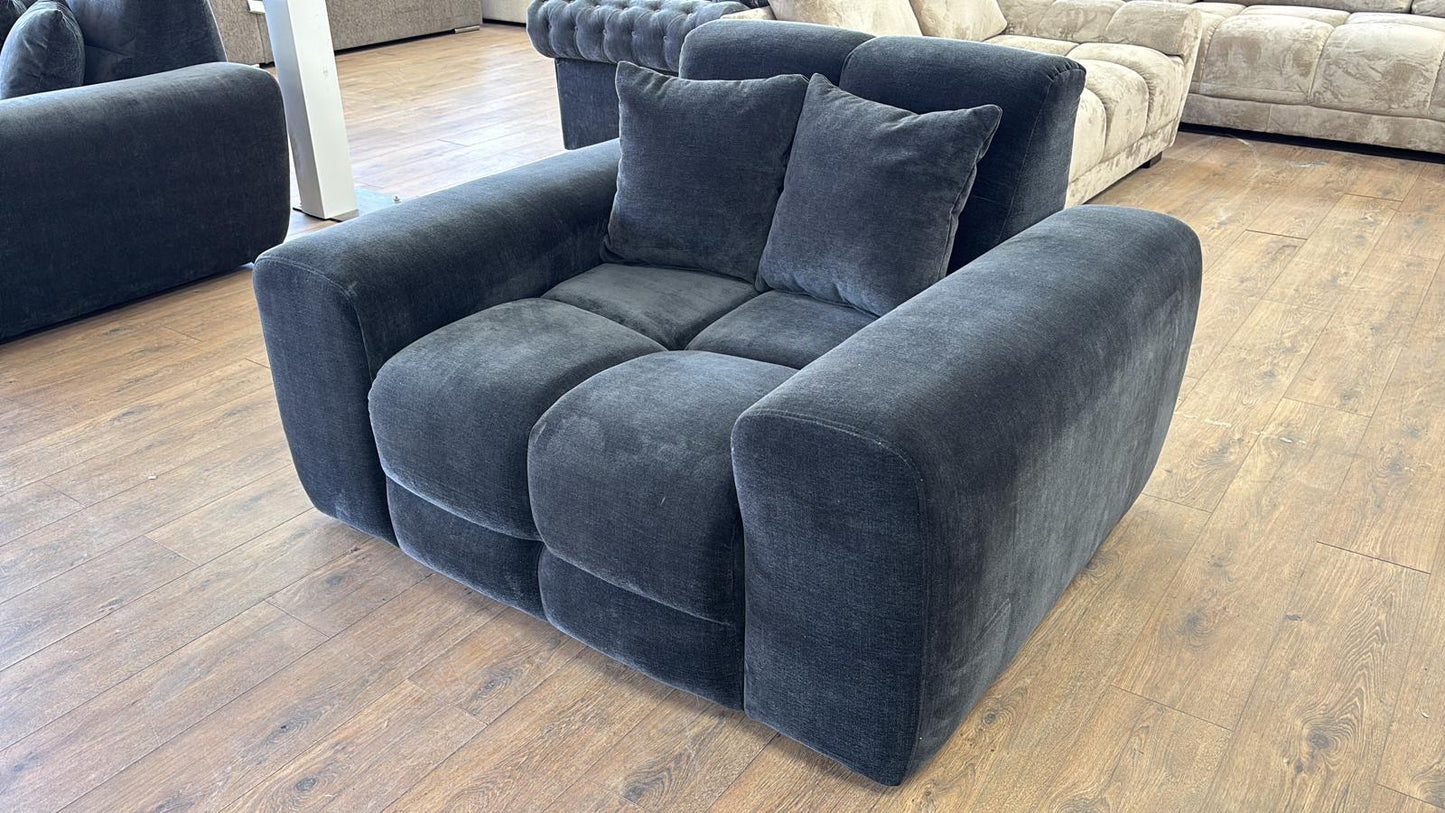 Jacob Sofa Black Armchair